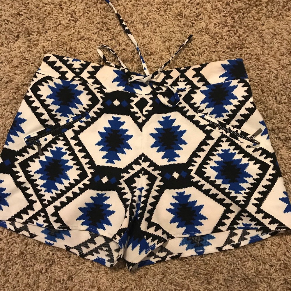Short - Picture 2 of 5